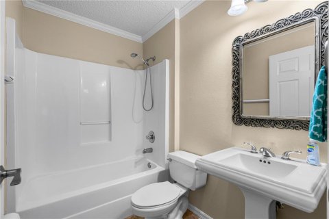 House in South Daytona, Florida 3 bedrooms, 111.85 sq.m. № 1913123 - photo 21