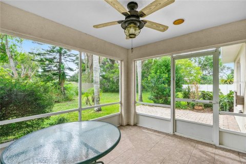 House in South Daytona, Florida 3 bedrooms, 111.85 sq.m. № 1913123 - photo 22