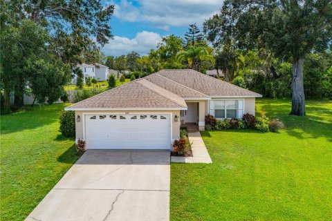 House in South Daytona, Florida 3 bedrooms, 111.85 sq.m. № 1913123 - photo 25