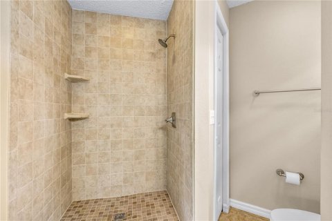 House in South Daytona, Florida 3 bedrooms, 111.85 sq.m. № 1913123 - photo 16