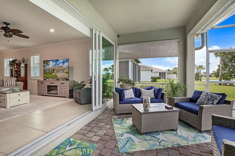 Villa ou maison à vendre à Port St. Lucie, Floride: 2 chambres, 191.29 m2 № 2077550 - photo 2