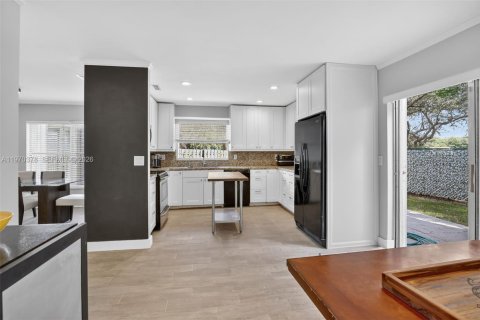 Купить таунхаус в Дейви, Флорида 3 спальни, 184.5м2, № 2036428 - фото 17