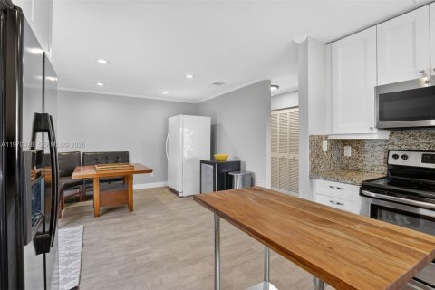 Купить таунхаус в Дейви, Флорида 3 спальни, 184.5м2, № 2036428 - фото 19