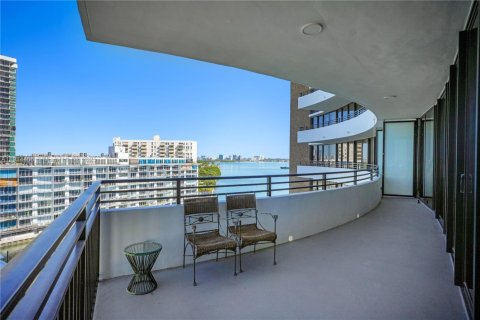 Copropriété à vendre à Miami, Floride: 2 chambres, 163.79 m2 № 1970378 - photo 26