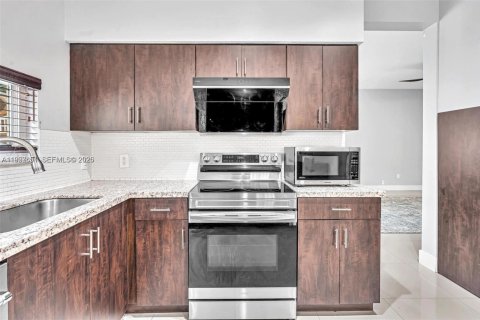 Casa en alquiler en Cooper City, Florida, 4 dormitorios, 237.09 m2 № 2010550 - foto 17