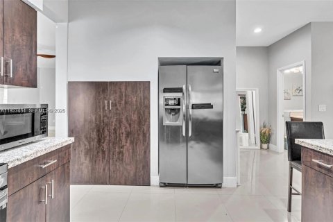 Casa en alquiler en Cooper City, Florida, 4 dormitorios, 237.09 m2 № 2010550 - foto 16