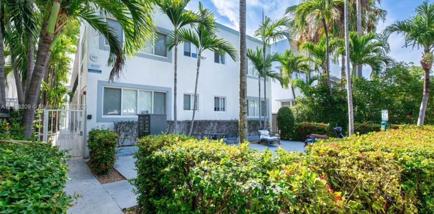 Propiedad comercial en Miami Beach, Florida № 1788844
