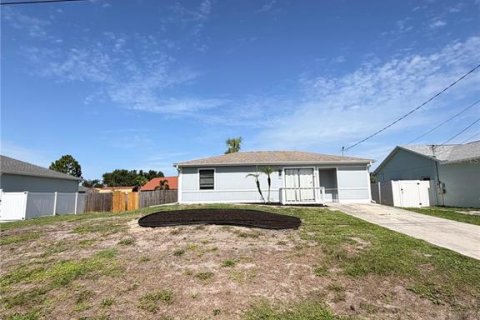Villa ou maison à vendre à Englewood, Floride: 3 chambres, 83.24 m2 № 2210500 - photo 10