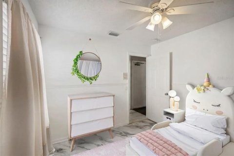 House in Weston, Florida 4 bedrooms, 169.55 sq.m. № 2354734 - photo 10