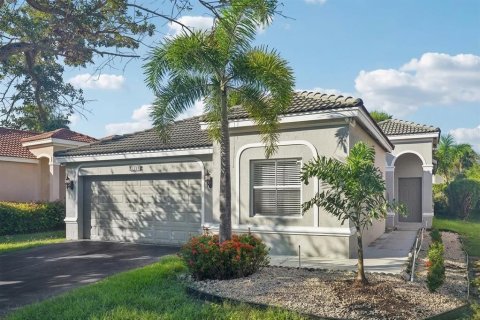 House in Weston, Florida 4 bedrooms, 169.55 sq.m. № 2354734