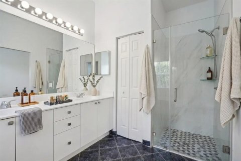 House in Weston, Florida 4 bedrooms, 169.55 sq.m. № 2354734 - photo 8