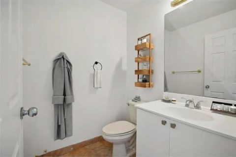 House in Weston, Florida 4 bedrooms, 169.55 sq.m. № 2354734 - photo 11