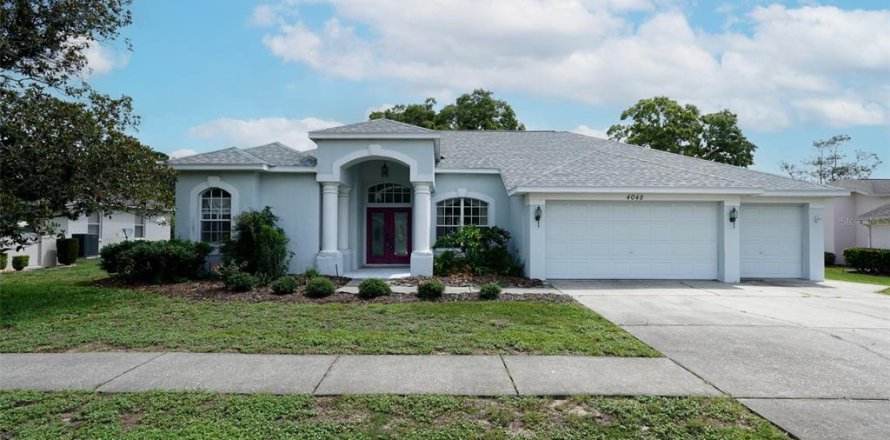 Casa en Spring Hill, Florida 3 dormitorios, 185.62 m2 № 1690170