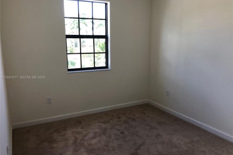 Adosado en alquiler en Homestead, Florida, 3 dormitorios, 130.81 m2 № 1990135 - foto 18