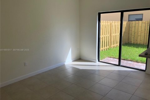 Adosado en alquiler en Homestead, Florida, 3 dormitorios, 130.81 m2 № 1990135 - foto 6
