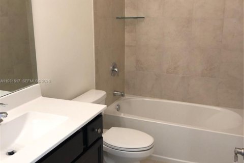 Adosado en alquiler en Homestead, Florida, 3 dormitorios, 130.81 m2 № 1990135 - foto 21