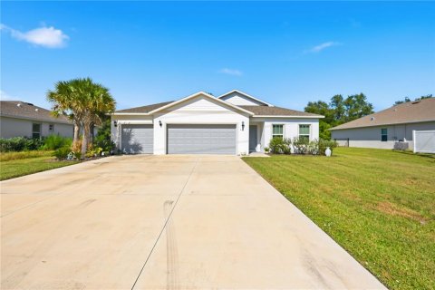 Villa ou maison à vendre à Punta Gorda, Floride: 4 chambres, 174.56 m2 № 2333923 - photo 4