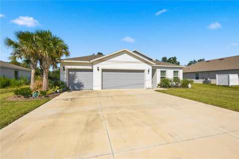 Villa ou maison à vendre à Punta Gorda, Floride: 4 chambres, 174.56 m2 № 2333923 - photo 5