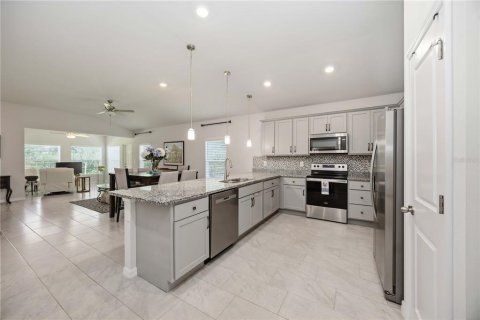 Villa ou maison à vendre à Punta Gorda, Floride: 4 chambres, 174.56 m2 № 2333923 - photo 12