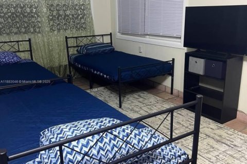 Villa ou maison à vendre à Hollywood, Floride: 3 chambres, 105.44 m2 № 1932378 - photo 8