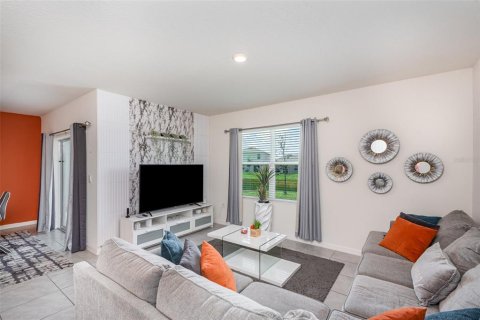 Casa en venta en Deltona, Florida, 4 dormitorios, 170.57 m2 № 1865897 - foto 4