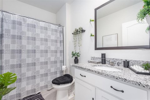 Casa en venta en Deltona, Florida, 4 dormitorios, 170.57 m2 № 1865897 - foto 17