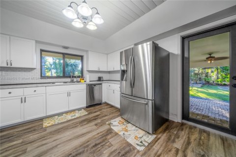Casa en alquiler en Homestead, Florida, 4 dormitorios, 251.58 m2 № 1952036 - foto 11