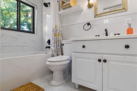 Casa en alquiler en Homestead, Florida, 4 dormitorios, 251.58 m2 № 1952036 - foto 26