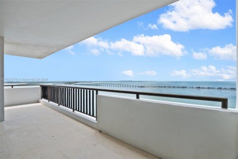 Condo in Miami, Florida, 3 bedrooms  № 1861052 - photo 27