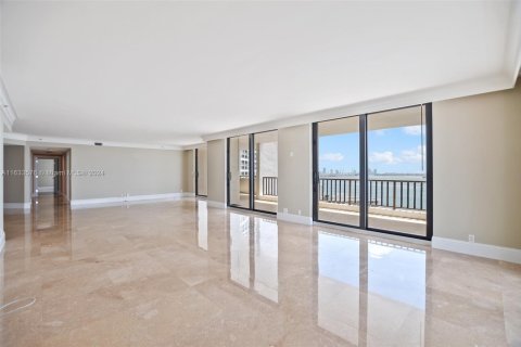 Condo in Miami, Florida, 3 bedrooms  № 1861052 - photo 7