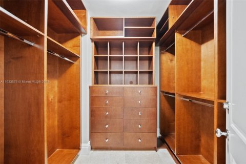 Condo in Miami, Florida, 3 bedrooms  № 1861052 - photo 20