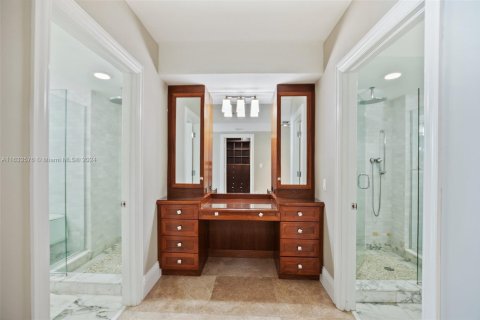 Condo in Miami, Florida, 3 bedrooms  № 1861052 - photo 16