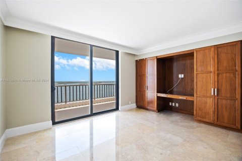 Condo in Miami, Florida, 3 bedrooms  № 1861052 - photo 24
