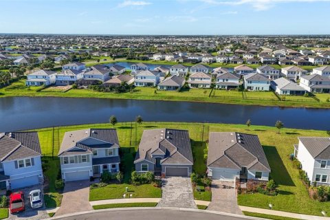 Casa en venta en Bradenton, Florida, 4 dormitorios, 189.99 m2 № 2430568 - foto 17