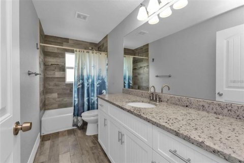House in Port Charlotte, Florida 3 bedrooms, 167.04 sq.m. № 2217720 - photo 27