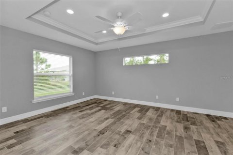 House in Port Charlotte, Florida 3 bedrooms, 167.04 sq.m. № 2217720 - photo 18