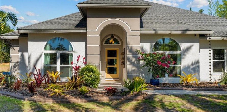 House in Orlando, Florida 4 bedrooms, 241.27 sq.m. № 1655743