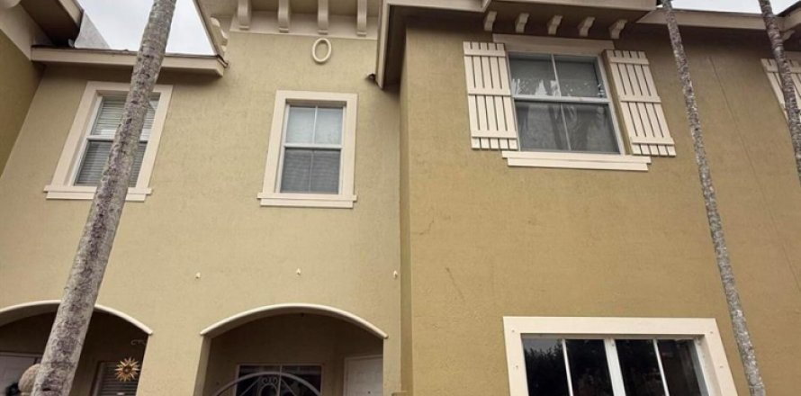 Townhouse in Boynton Beach, Florida 3 bedrooms, 141.49 sq.m. № 2384512