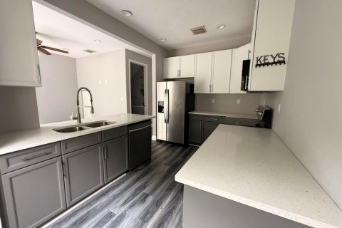 Townhouse in Boynton Beach, Florida 3 bedrooms, 141.49 sq.m. № 2384512 - photo 17