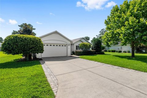 House in Ocala, Florida 3 bedrooms, 210.52 sq.m. № 2217024 - photo 6