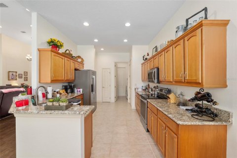 House in Ocala, Florida 3 bedrooms, 210.52 sq.m. № 2217024 - photo 23