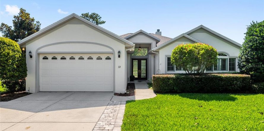House in Ocala, Florida 3 bedrooms, 210.52 sq.m. № 2217024
