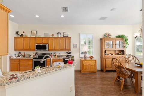 House in Ocala, Florida 3 bedrooms, 210.52 sq.m. № 2217024 - photo 19