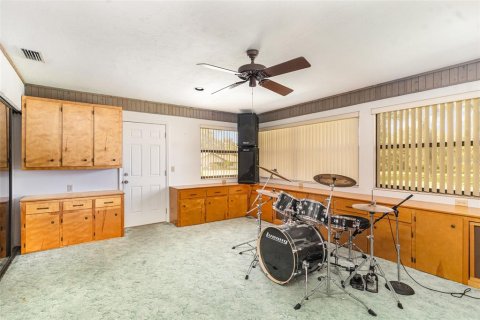 House in Inverness, Florida 3 bedrooms, 211.82 sq.m. № 1853110 - photo 15
