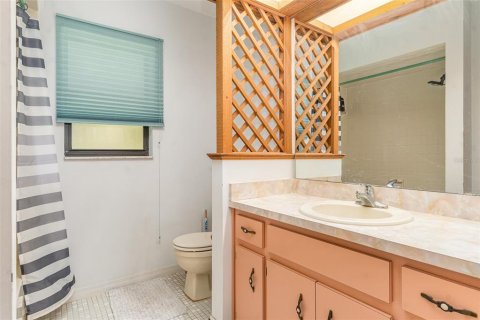 House in Inverness, Florida 3 bedrooms, 211.82 sq.m. № 1853110 - photo 25