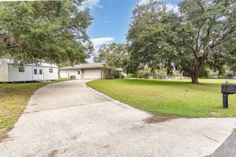 House in Inverness, Florida 3 bedrooms, 211.82 sq.m. № 1853110 - photo 2