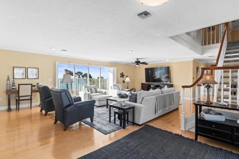 Villa ou maison à vendre à Englewood, Floride: 6 chambres, 405.52 m2 № 2206097 - photo 13