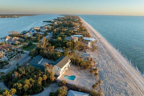 Casa en Englewood, Florida 6 dormitorios, 405.52 m2 № 2206097