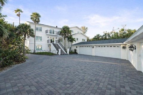 Villa ou maison à vendre à Englewood, Floride: 6 chambres, 405.52 m2 № 2206097 - photo 9