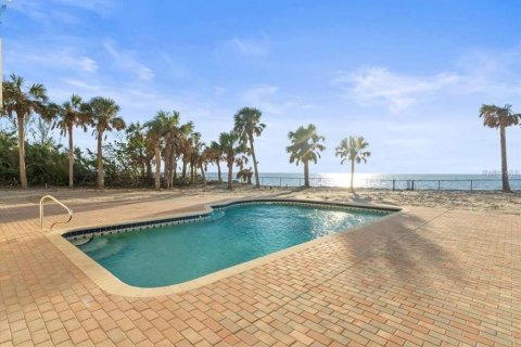 Villa ou maison à vendre à Englewood, Floride: 6 chambres, 405.52 m2 № 2206097 - photo 8